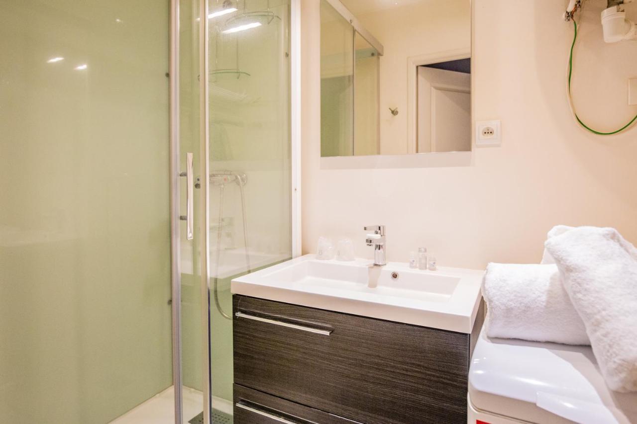 Appart'Hotel Saint-Michel ชาร์ตร ภายนอก รูปภาพ