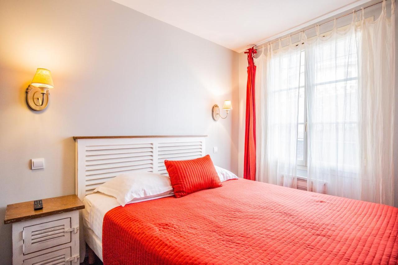 Appart'Hotel Saint-Michel ชาร์ตร ภายนอก รูปภาพ